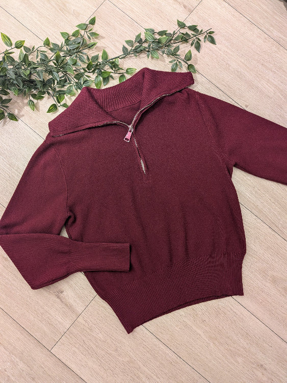 pull camionneur photo a plat colorie brodeaux. 