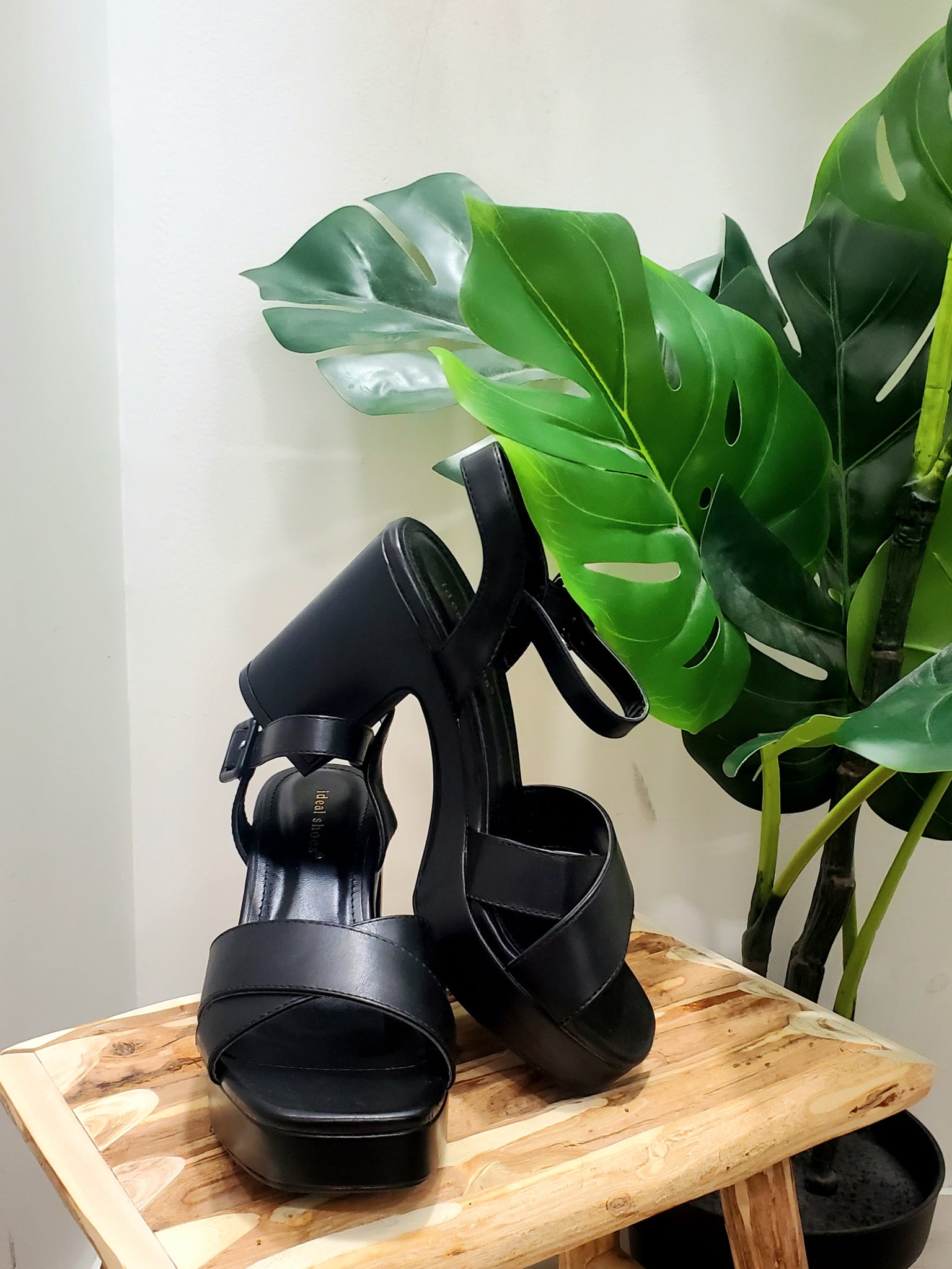 Ideal shoes sandales compensées 2025