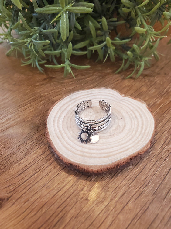 Bague multirang a pampille. colorie Argent