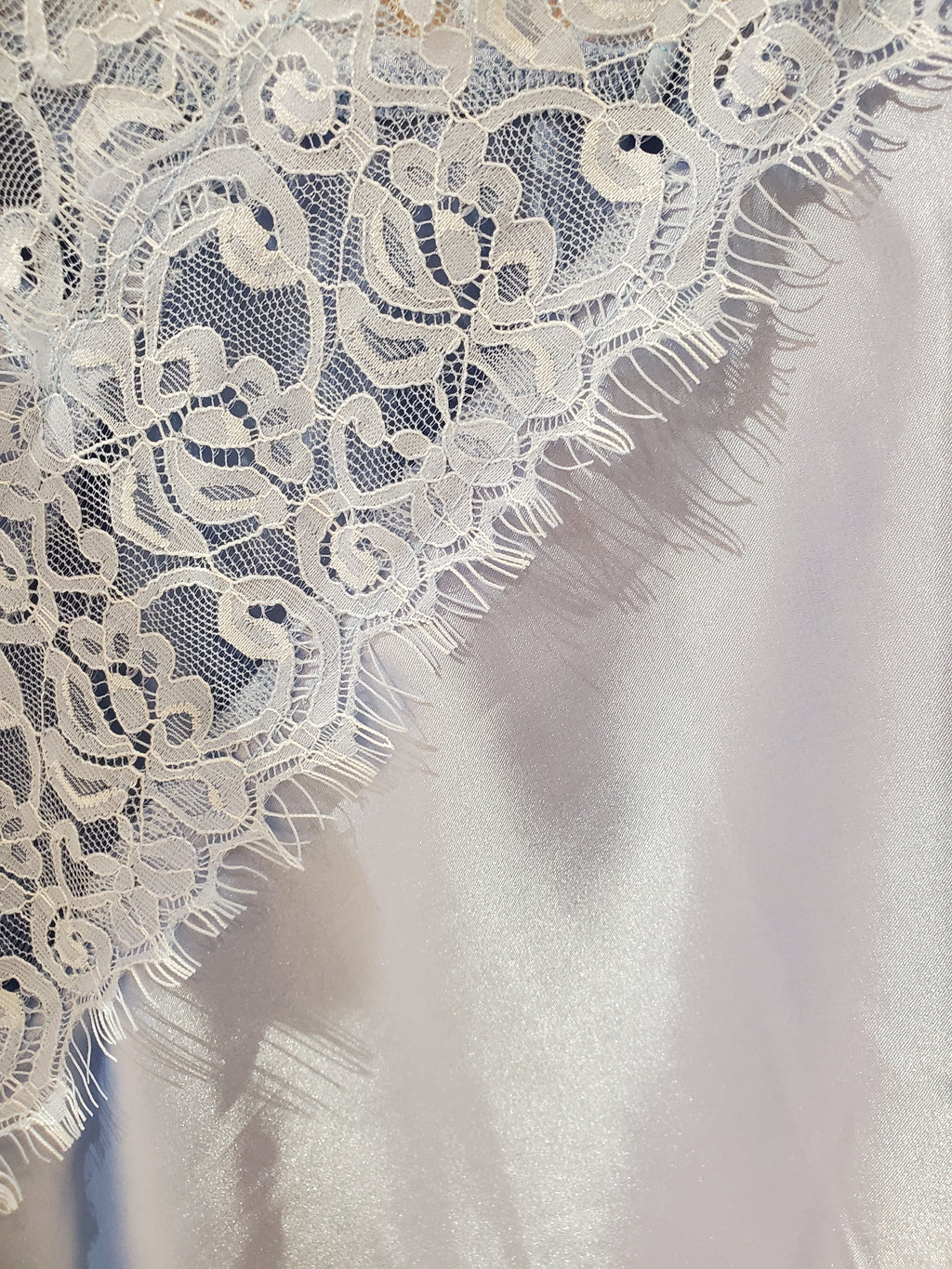 Débardeur satin et dentelle