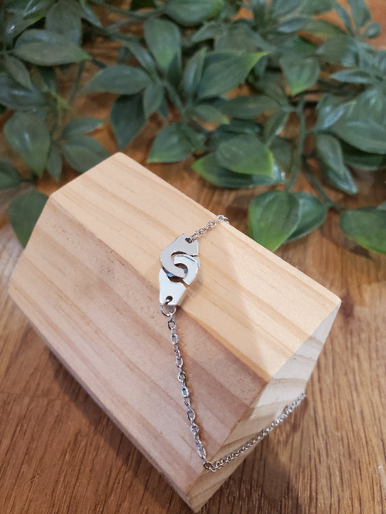 Collier pendentif menottes. colorie Argent 