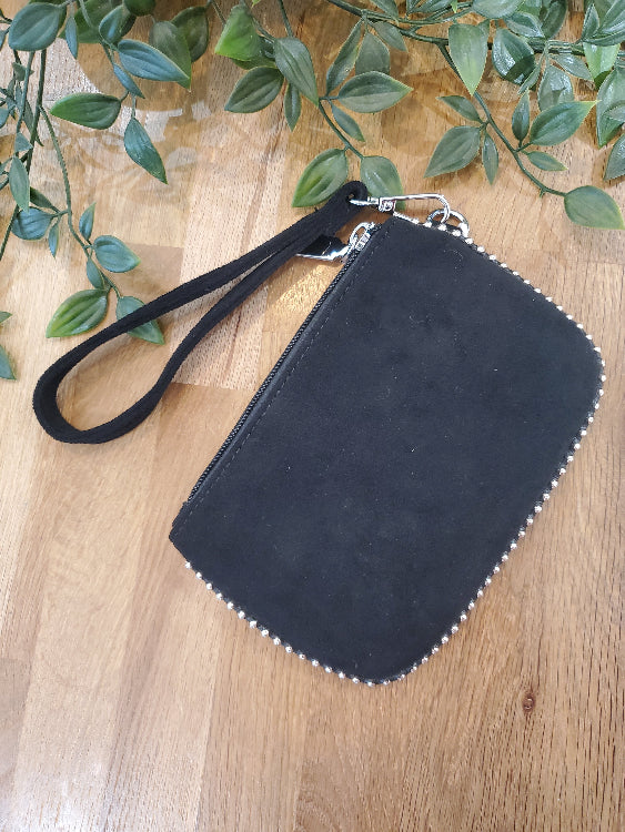 Pochette nubuck avec détail chaine perle métal colorie Noir