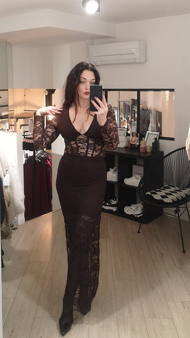 Robe longue dentelle