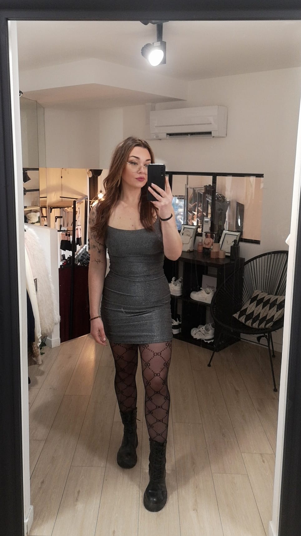 robe- robe de soirée- courte- moulante-sexy- dos nue- brillante-lurex-mode-enghien les bains-boutique-pap-près a porté-femme