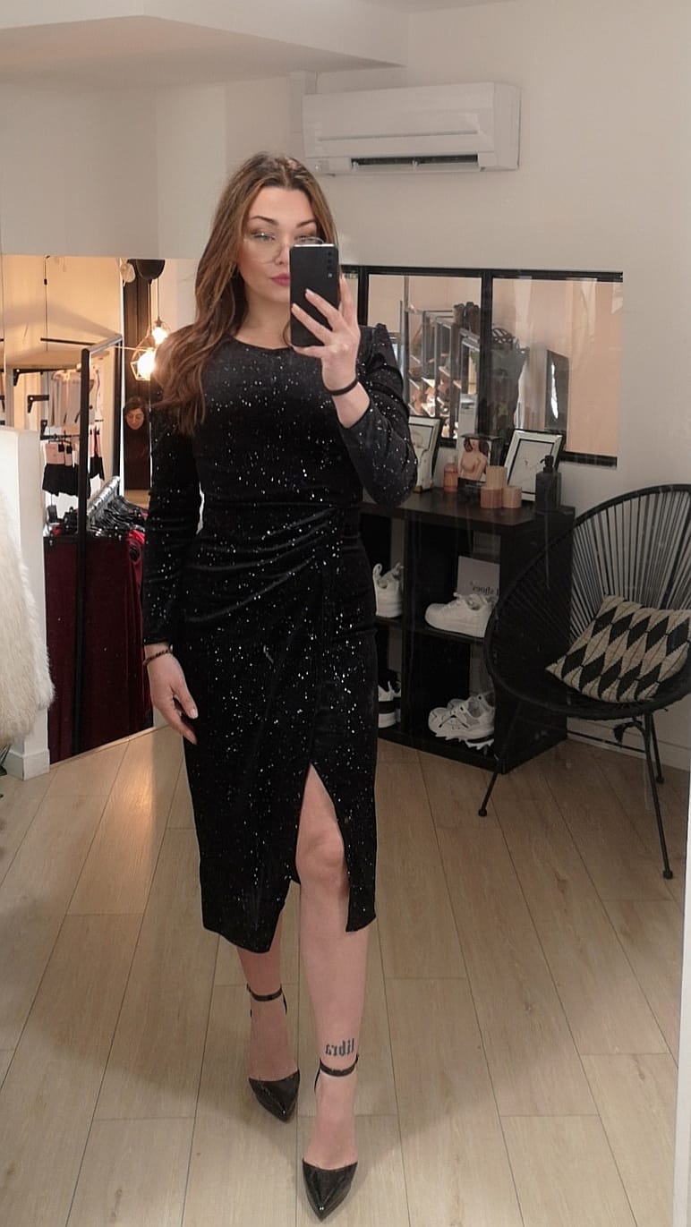 robe- soirée-cérémonie- femme- mode- prêt a porté-velours- paillettes- fente- moulante-fourreau-boutique-mc2-enghien les bains