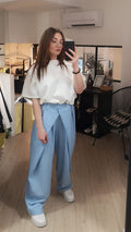 Pantalon portefeuille colorie bleu photo porté. 