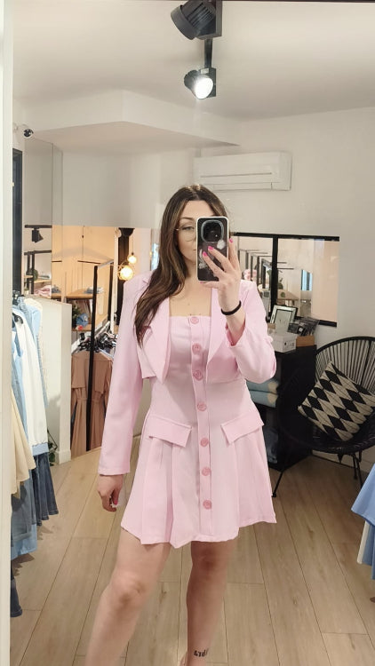 ensemble veste et robe bustier . photo porté colorie rose.