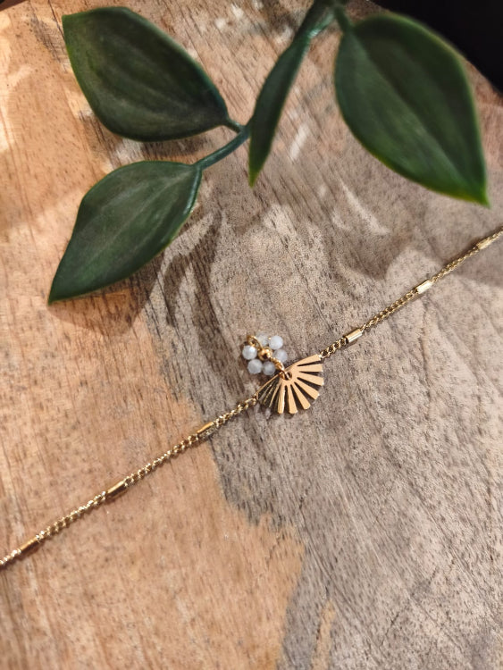 Bracelet soleil et fleur colorie blanc. 