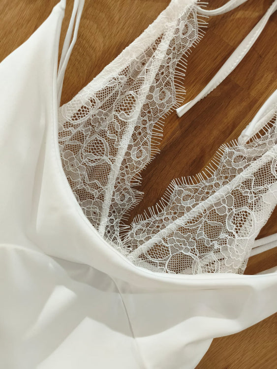 Body haut dentelle. Photo détail colorie blanc