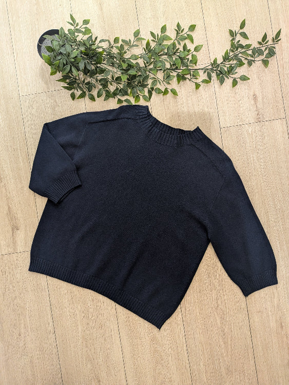 pull fin manches courte col rond. colorie  marine