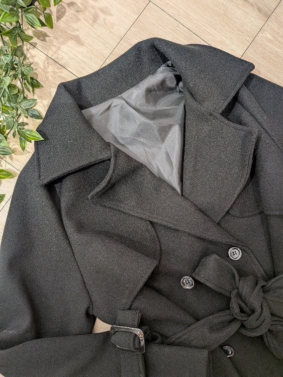 Manteau trench court colorie noir