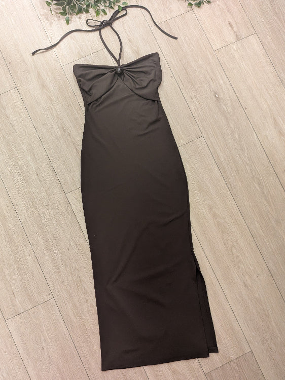 Robe bustier colorie marron . photo a plat