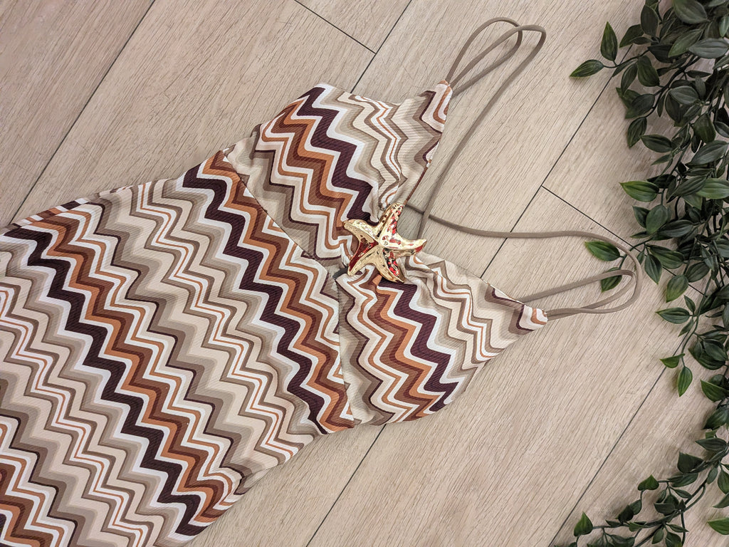 Robe courte zigzag