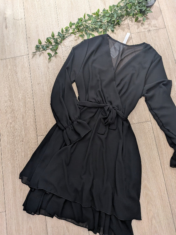 Robe courte voile noir