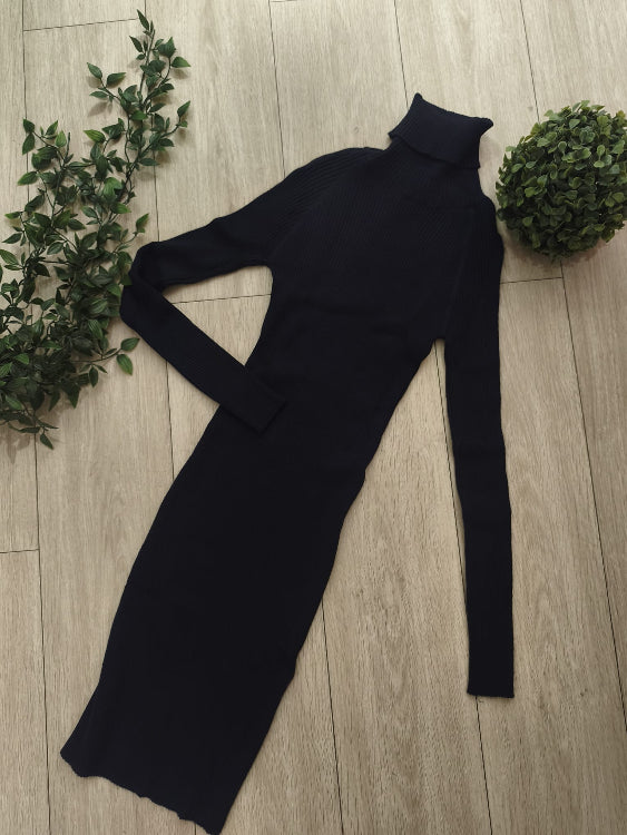 Robe pull chaussette col roulé colorie marine. photo a plat