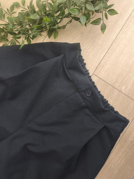 Pantalon large taille haute. colorie Marine. 