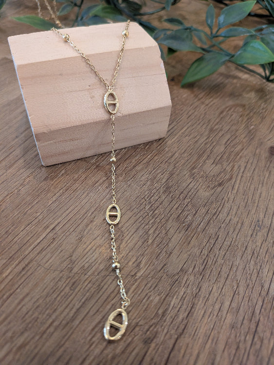 Collier pendant grain de café. Colorie or.