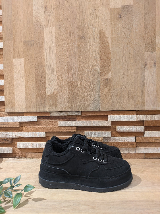 Basket en nubuck fourré colorie noir