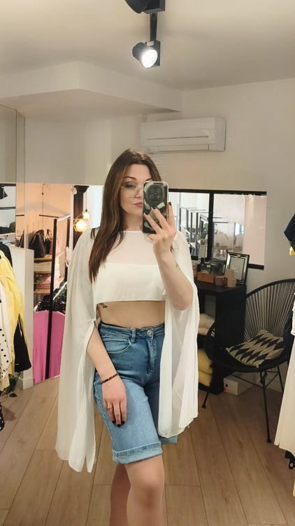 Crop top en voile blanc. photo a porté. 
