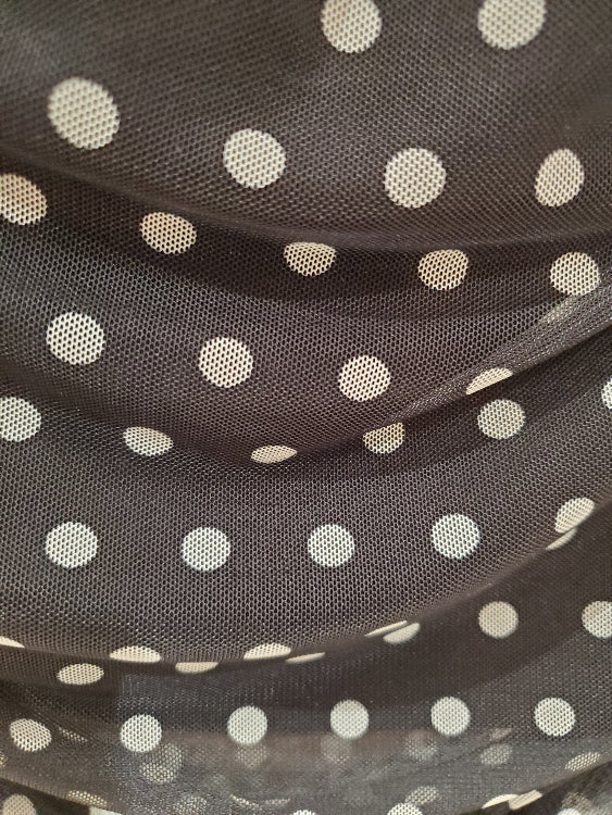 Bustier en tissus noir a pois blanc. Photo détail