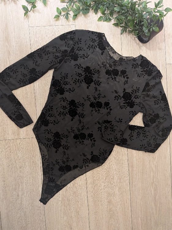 Body en voile imprimé velours . colorie noir