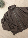 Blouson manches froncées marron . photo a plat. 