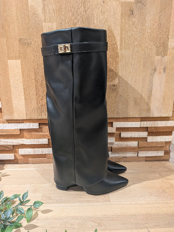 bottes retournées a talon colorie noir