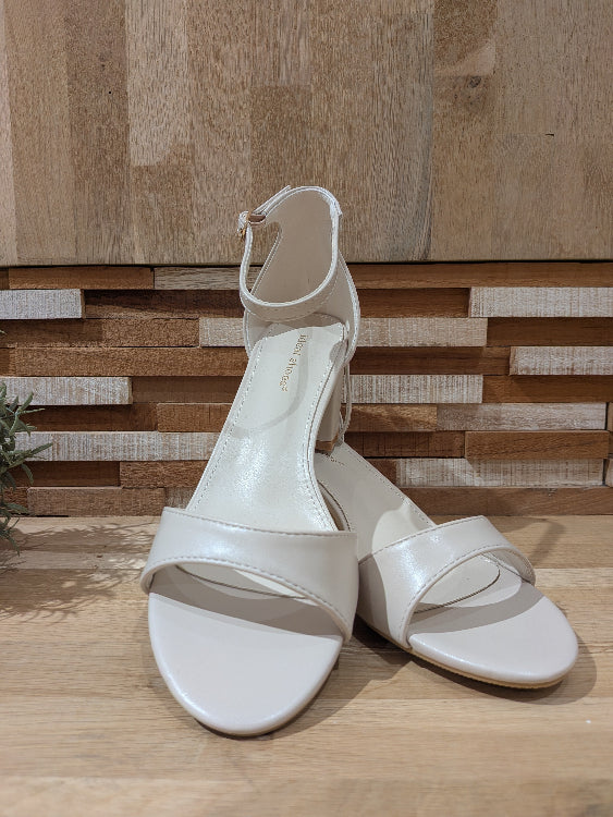 Sandales petits talon colorie beige 