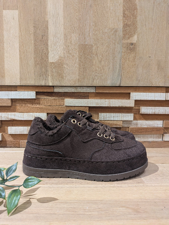 Basket en nubuck fourré colorie marron