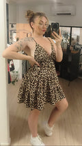 Robe courte imprimé léopard. Photo porté. 
