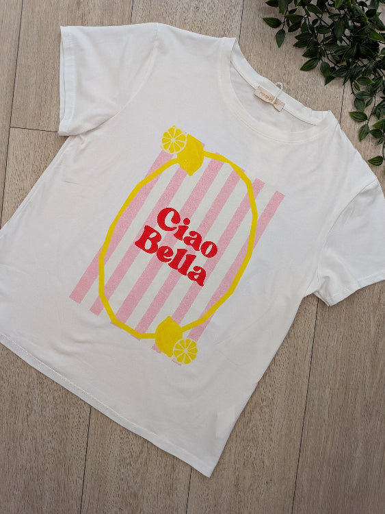T-shirt Ciao Bella . photo a plat