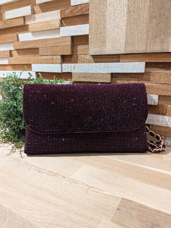 Pochette en velours strassé colorie bordeaux