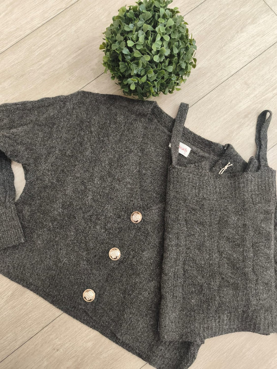 Twin set composé d'un gilet et d'un débardeur . colorie marron