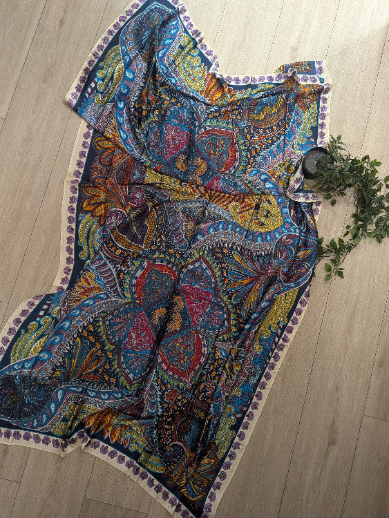 Foulard imprimé tropicaux .