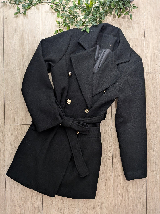 Manteau caban colorie noir. photo a plat.  