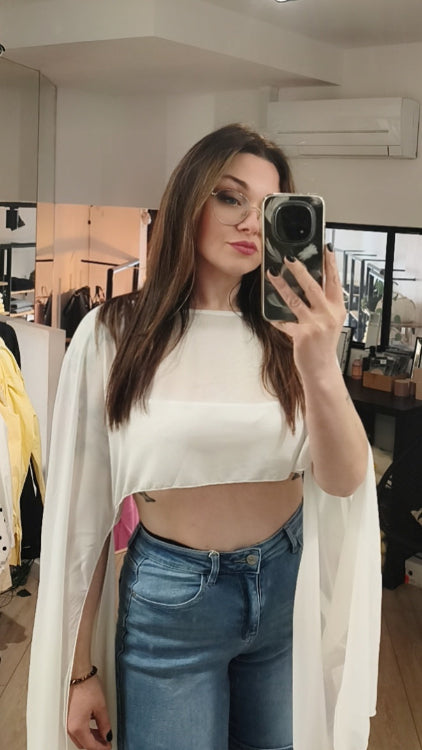 Crop top en voile blanc. photo a porté. 
