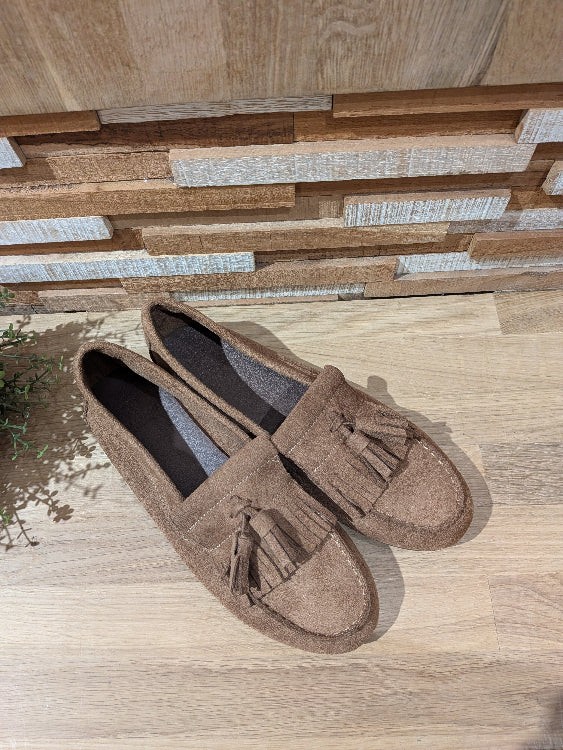 Mocassin en nubuck colories camel. 