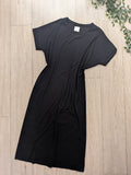 Robe t-shirt longue colorie noir. Photo a plat
