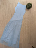 Robe bas voile colorie bleu ciel photo a plat