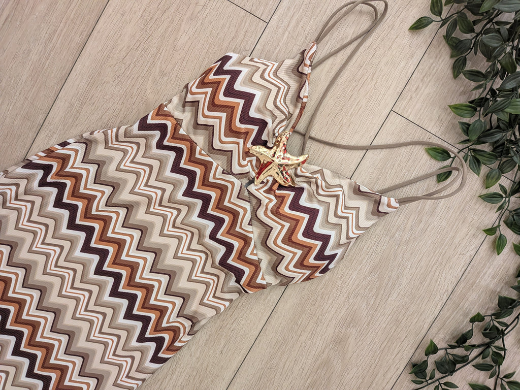 Robe courte zigzag