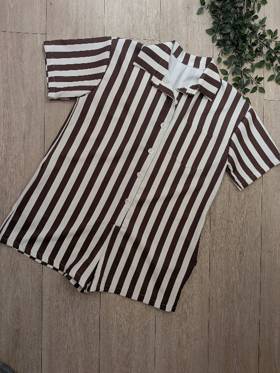 Combishort bleu marron a rayures blanches. 
