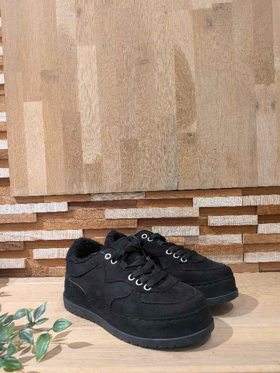 Basket en nubuck fourré colorie noir