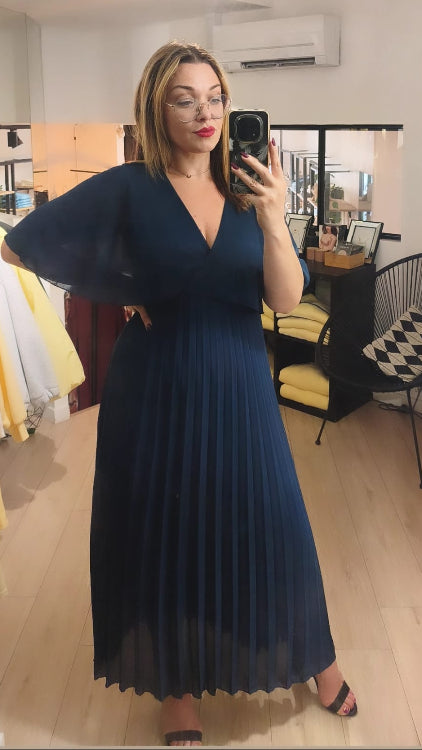 Robe longue en voile bleu marine . photo porté. 