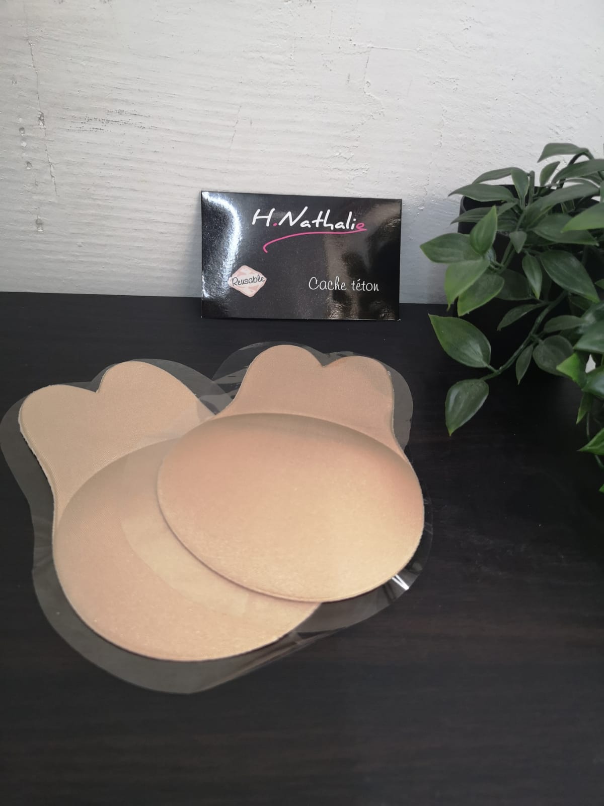 Cache teton lapin couleur chaire. Nude